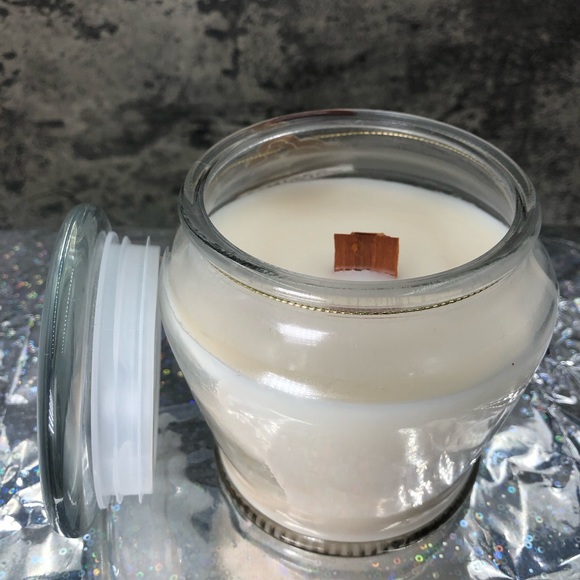 ✨  Toasted Marshmallow ✨ 12oz Scented Candle from Pier 1 Imports Discontinued - Picture 13 of 14